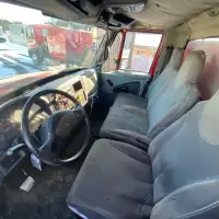 2002 INTERNATIONAL 4300 - view 19 of 31