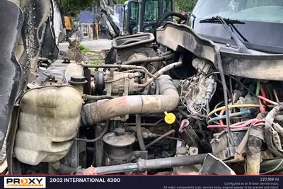 2002 INTERNATIONAL 4300 - view 3 of 20
