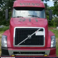 2006 VOLVO VNL 64T - view 2 of 19