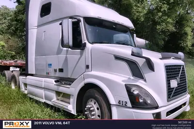 2011 VOLVO VNL 64T - view 3 of 67