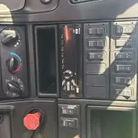 2015 INTERNATIONAL Prostar + 113 - view 8 of 18