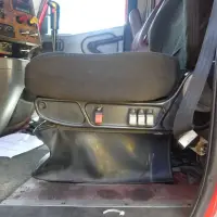 2000 INTERNATIONAL 9400i - view 8 of 39