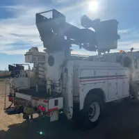 2004 GMC T7500 - view 11 of 38