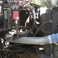 2004 GMC C7C042 - view 8 of 15