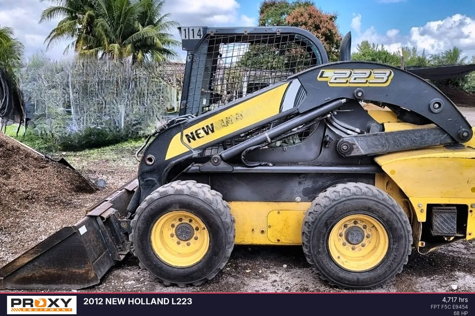 2012 NEW HOLLAND L223