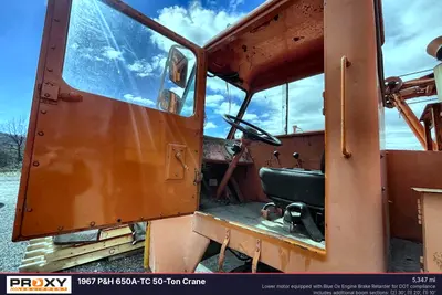 1967 P & H 650A-TC 50-Ton Crane - view 3 of 72