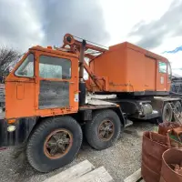 1977 P & H 790TC 90-Ton Crane - view 8 of 27