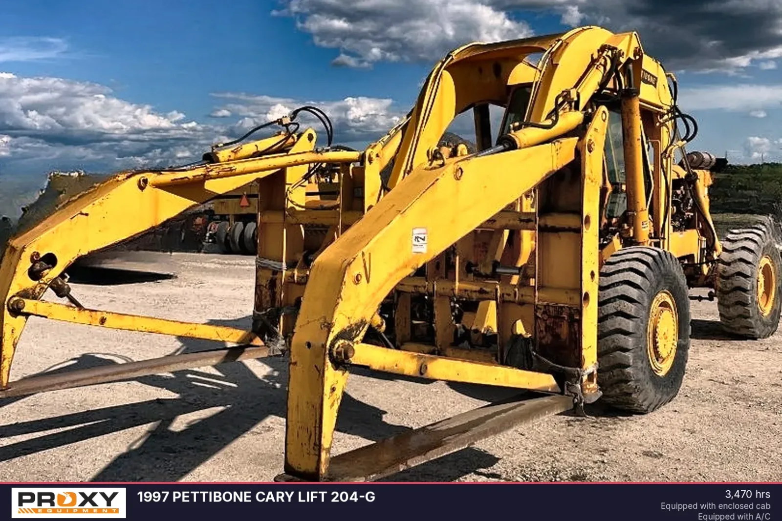 1997 PETTIBONE Cary Lift 204-G