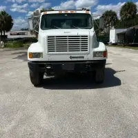 1998 INTERNATIONAL 4700 - view 3 of 8