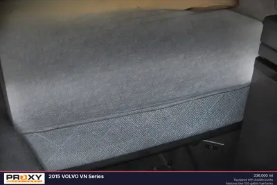 2015 VOLVO VN Series - view 3 of 16
