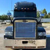 2001 FREIGHTLINER FLD 120 - view 3 of 25