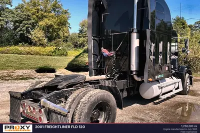 2001 FREIGHTLINER FLD 120 - view 3 of 77