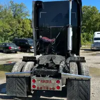 2001 FREIGHTLINER FLD 120 - view 9 of 25