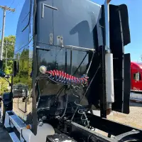 2001 FREIGHTLINER FLD 120 - view 7 of 25