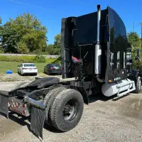 2001 FREIGHTLINER FLD 120 - view 6 of 25