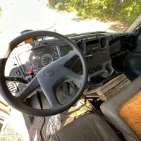 2006 FREIGHTLINER M2 Business Class Box Truck - view 15 of 29
