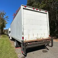 2006 FREIGHTLINER M2 Business Class Box Truck - view 5 of 29