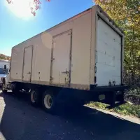 2015 FREIGHTLINER M2 Box Truck - view 6 of 31