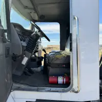 2003 KENWORTH T300 - view 10 of 23