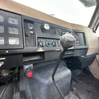 1990 INTERNATIONAL 4700 Wrecker - view 15 of 30