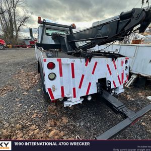 1990 INTERNATIONAL 4700 Wrecker - view 6 of 30