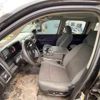 2018 DODGE 3500 - view 12 of 19