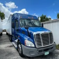 2012 FREIGHTLINER Cascadia - view 7 of 24