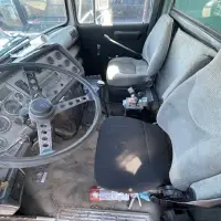 1995 FORD L-9000 AeroMax - view 10 of 18