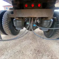 2000 PETERBILT 330 - view 15 of 32