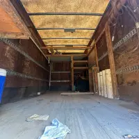 2000 FORD F650 Box Truck - view 8 of 22