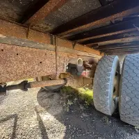 2000 FORD F650 Box Truck - view 12 of 22