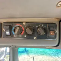2006 DEERE 300D - view 17 of 33