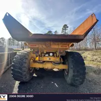 2006 DEERE 300D - view 9 of 33