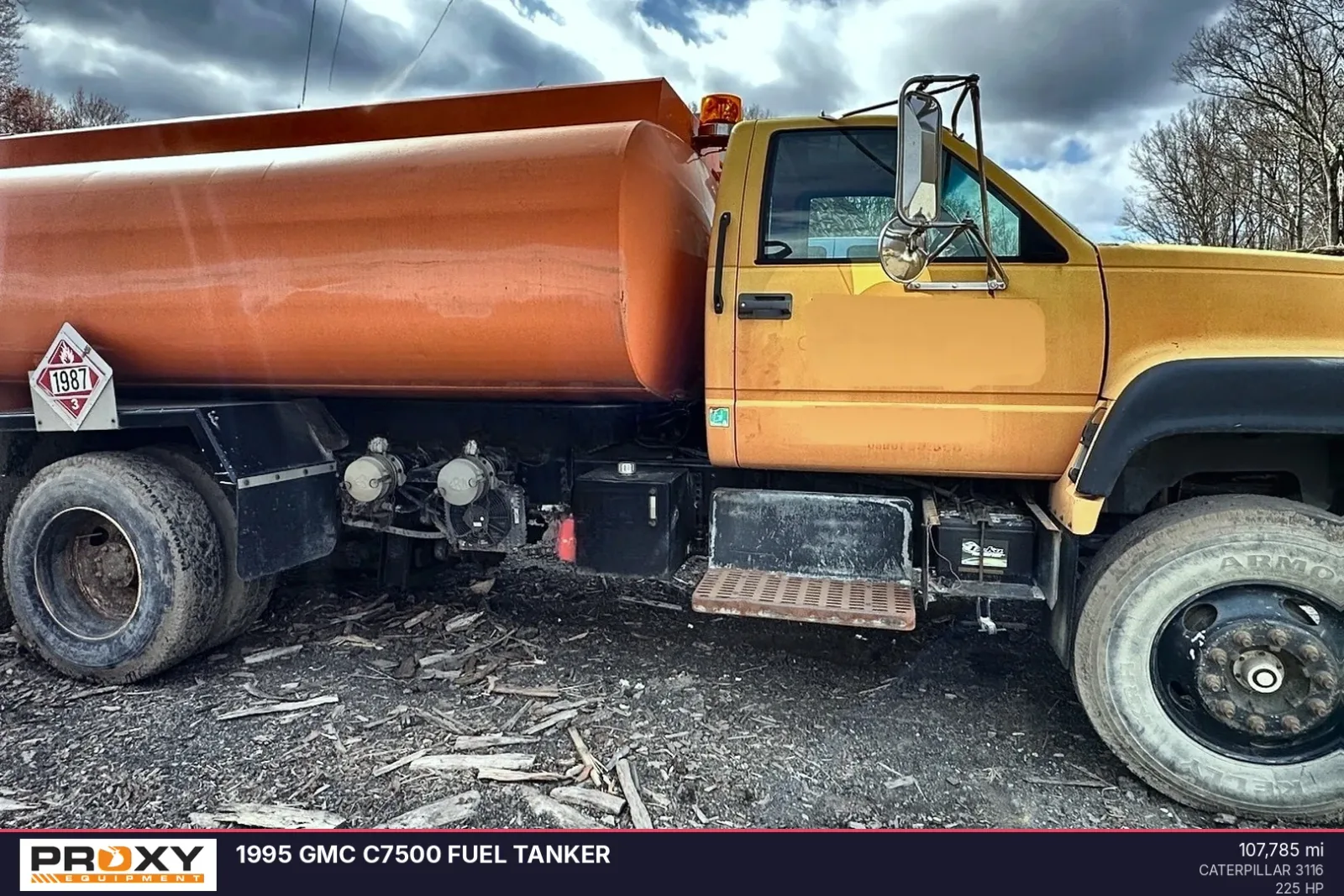 1995 GMC C7500 Fuel Tanker