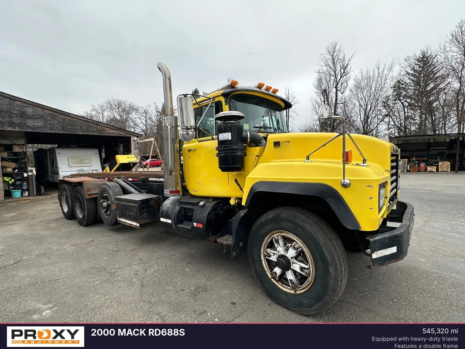 2000 MACK RD688S