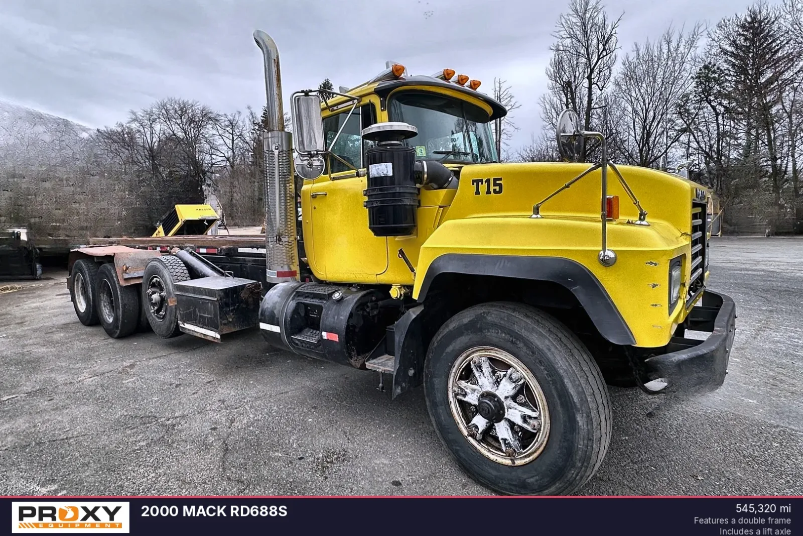 2000 MACK RD688S