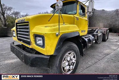2000 MACK RD688S - view 3 of 83