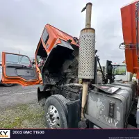 2002 GMC T1500 - view 2 of 36