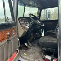 2002 PETERBILT 379 - view 11 of 34