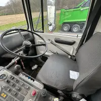 1997 FORD L900 - view 18 of 35