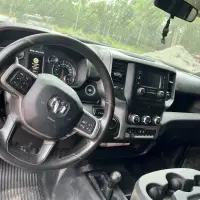 2022 RAM 3500 - view 11 of 15
