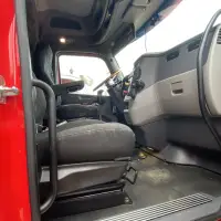 2017 PETERBILT 567 - view 14 of 23