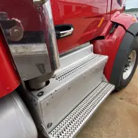 2017 PETERBILT 567 - view 6 of 23