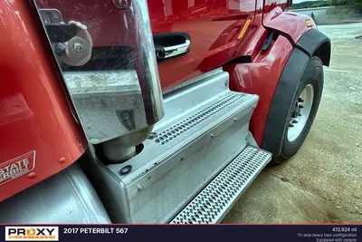 2017 PETERBILT 567 - view 3 of 75