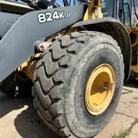 2015 DEERE 824K - view 16 of 35