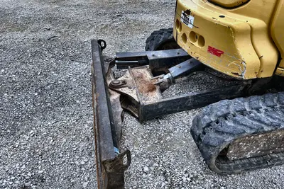 2017 DEERE 35G - view 17 of 30