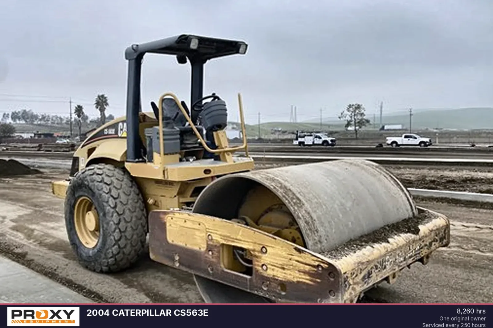 2004 CATERPILLAR CS563E