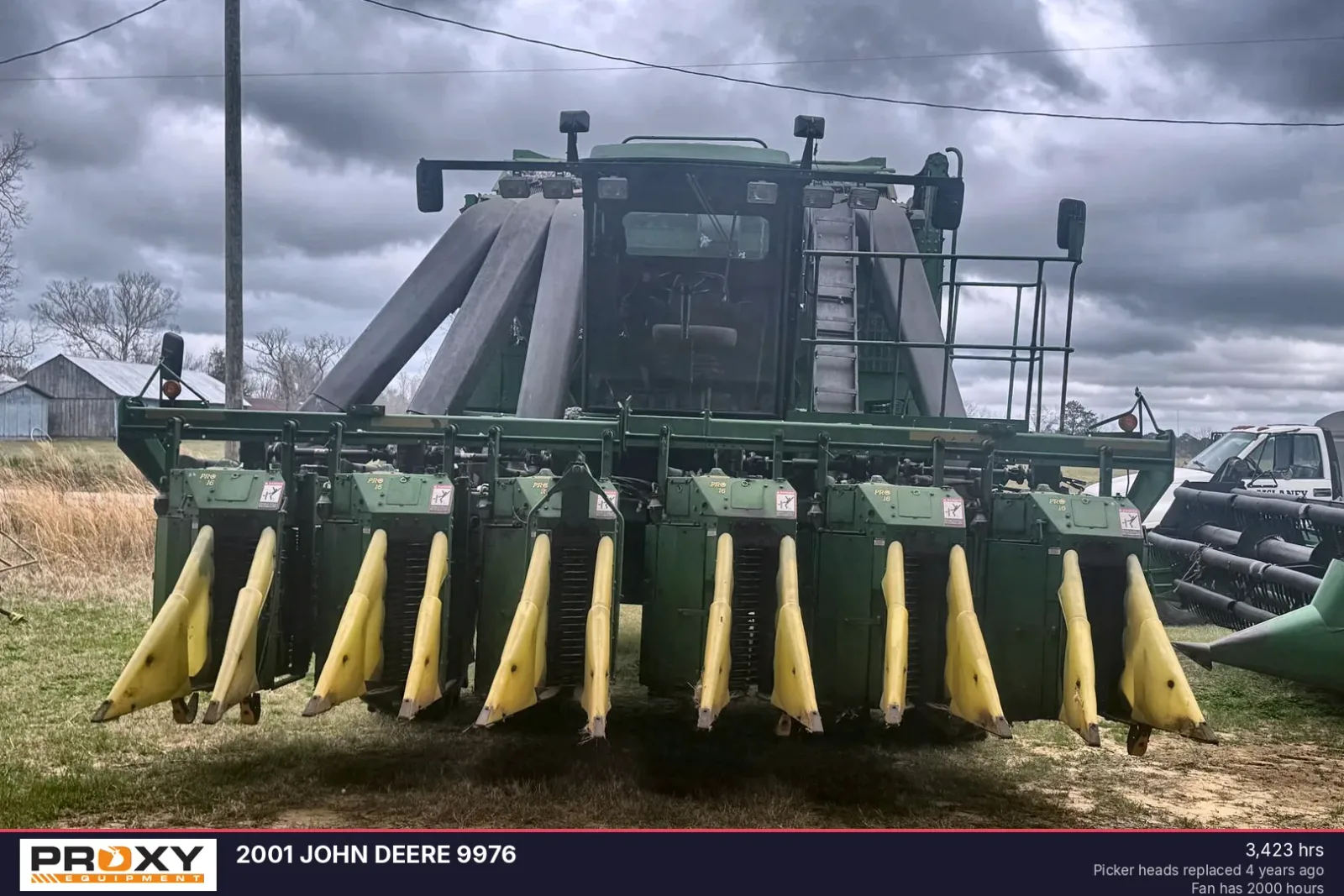 2001 JOHN DEERE 9976