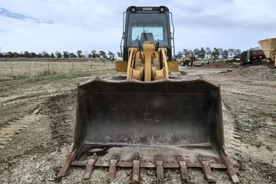 2001 DEERE 755C - view 7 of 30