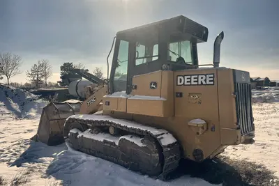 2001 DEERE 755C - view 10 of 30